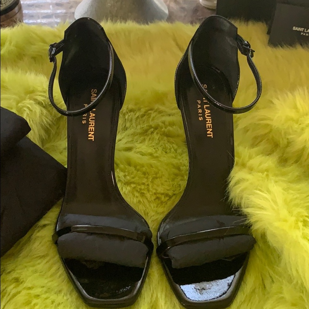 Yves Saint Laurent Heels